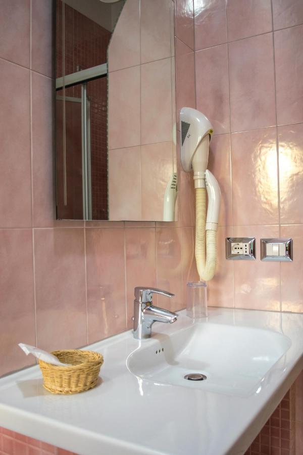 Hotel Ginevra Poggiomarino Εξωτερικό φωτογραφία
